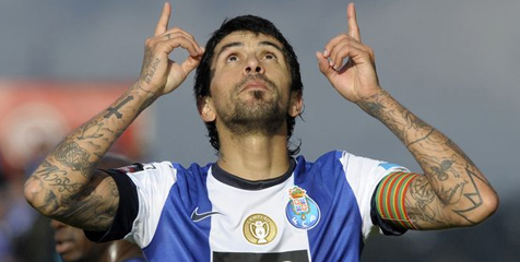 MU Incar Lucho Gonzalez Sebagai Rencana Darurat MU Incar Lucho Gonzalez Sebagai Rencana Darurat