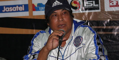 Suharno Akui Penampilan Arema Masih Banyak Kekurangan Suharno Akui Penampilan Arema Masih Banyak Kekurangan