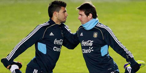 Pellegrini: Lawan Barca Bukan Hanya Messi vs Aguero Pellegrini: Lawan Barca Bukan Hanya Messi vs Aguero