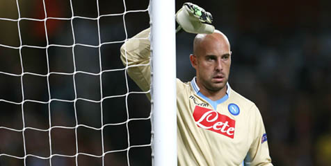 Napoli Inginkan Krul Atau Begovic Sebagai Pengganti Reina Napoli Inginkan Krul Atau Begovic Sebagai Pengganti Reina