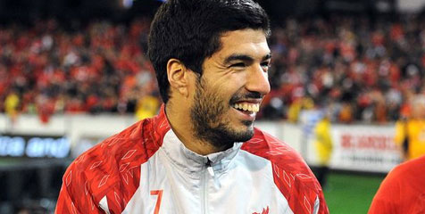 Suarez Tanda Tangani 'Kontrak Baru' Berdurasi Lima Tahun