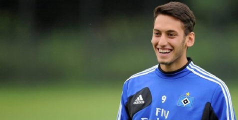 Hamburg Tolak Lepas 'The Next Ozil' ke Arsenal Hamburg Tolak Lepas 'The Next Ozil' ke Arsenal