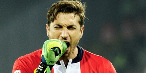 Betah di Parma, Mirante Tolak Napoli dan Milan