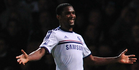 Rayakan Kekalahan Chelsea, Eto'o Didamprat Fans Rayakan Kekalahan Chelsea, Eto'o Didamprat Fans