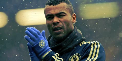Wenger Terkejut Ashley Cole Bukan Lagi Pilihan Utama Chelsea Wenger Terkejut Ashley Cole Bukan Lagi Pilihan Utama Chelsea