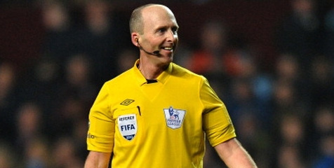 Wasit Mike Dean 'Tak Bersahabat' Dengan Arsenal? Wasit Mike Dean 'Tak Bersahabat' Dengan Arsenal?