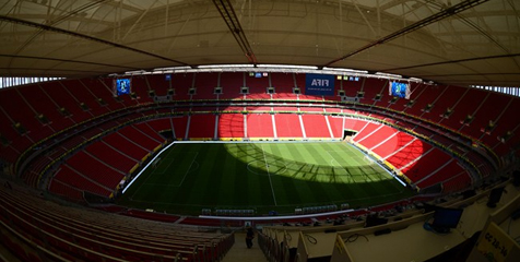 Atap Stadion Termahal Piala Dunia 2014 Sudah Bocor Atap Stadion Termahal Piala Dunia 2014 Sudah Bocor