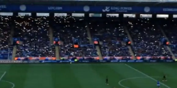 Lampu Stadion Padam? Tenang, Ada Ponsel Lampu Stadion Padam? Tenang, Ada Ponsel