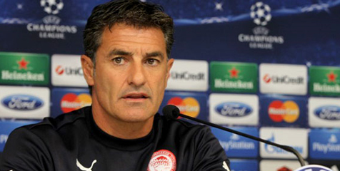 Pelatih Olympiakos Kritik Mekanisme Penilaian Ballon d'Or Pelatih Olympiakos Kritik Mekanisme Penilaian Ballon d'Or