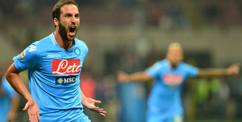 Demi Higuain, Mou Bakal Singkirkan Torres dan Ba Demi Higuain, Mou Bakal Singkirkan Torres dan Ba