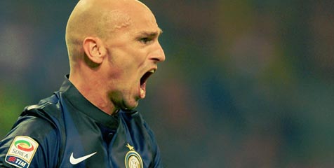 Atasi Problem Lini Tengah, United Lirik Cambiasso Atasi Problem Lini Tengah, United Lirik Cambiasso