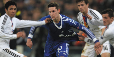 Arsenal Diramal Terdepan Gaet Draxler Arsenal Diramal Terdepan Gaet Draxler