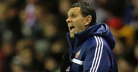 Poyet: Kalahkan United Rasanya Aneh Poyet: Kalahkan United Rasanya Aneh