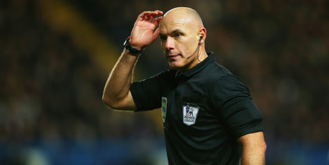 Kontroversial, Wasit Howard Webb Terbaik Dunia Kontroversial, Wasit Howard Webb Terbaik Dunia