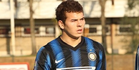 Tersia-sia di Inter, Striker Muda Rumania Sakit Hati Tersia-sia di Inter, Striker Muda Rumania Sakit Hati
