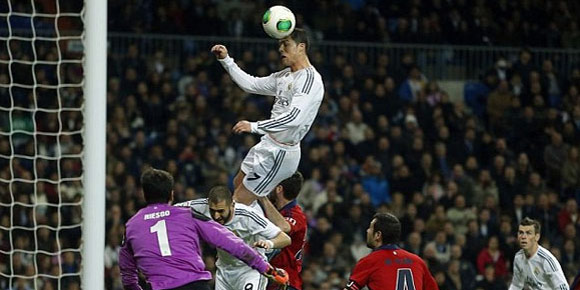 'Lompatan Super' Ronaldo Bikin Lukaku Takjub 'Lompatan Super' Ronaldo Bikin Lukaku Takjub