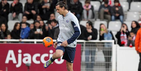 Zlatan: Saya Akan Gabung Dortmund Dengan Gratis Zlatan: Saya Akan Gabung Dortmund Dengan Gratis