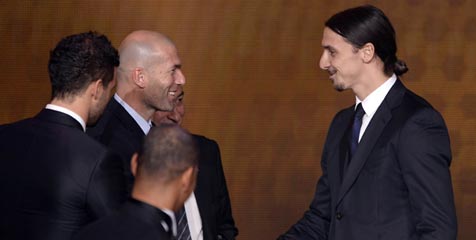 Zlatan Ibrahimovic Menangi Puskas Award 2013 Zlatan Ibrahimovic Menangi Puskas Award 2013