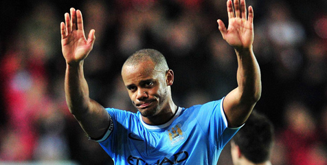 Unjuk Kekuatan, Kompany Gendong Staff City Keliling Lapangan Unjuk Kekuatan, Kompany Gendong Staff City Keliling Lapangan