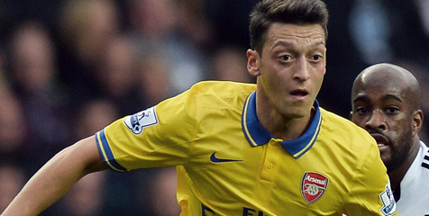 Wenger: Ozil Seperti Zidane Saat di Real Madrid Wenger: Ozil Seperti Zidane Saat di Real Madrid