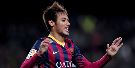 Fabregas: Neymar Bergerak Seperti Cruyff Fabregas: Neymar Bergerak Seperti Cruyff