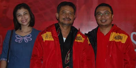 Suporter PSM Todong Sadikin dan Syahrul Bangun Stadion Baru Suporter PSM Todong Sadikin dan Syahrul Bangun Stadion Baru