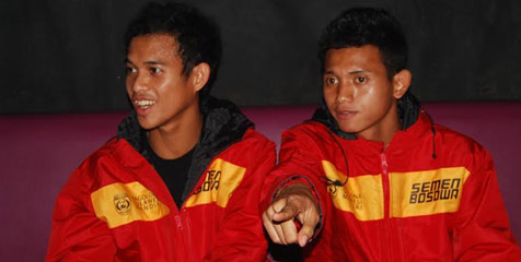 Maldini dan Muchlis Jadi Idola di Launching PSM Maldini dan Muchlis Jadi Idola di Launching PSM