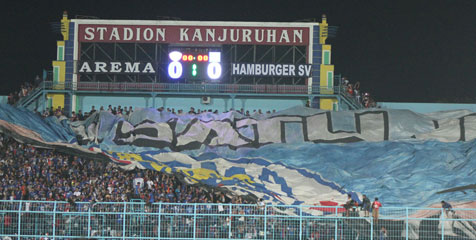 Launching Tim Arema Cronus 2014 Alami Perubahan Konsep Launching Tim Arema Cronus 2014 Alami Perubahan Konsep