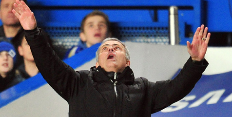 Mourinho: EPL Musim Ini Bukan Milik Chelsea Mourinho: EPL Musim Ini Bukan Milik Chelsea