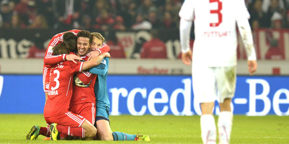 Highlights Bundesliga: Stuttgart 1-2 Bayern Munich Highlights Bundesliga: Stuttgart 1-2 Bayern Munich