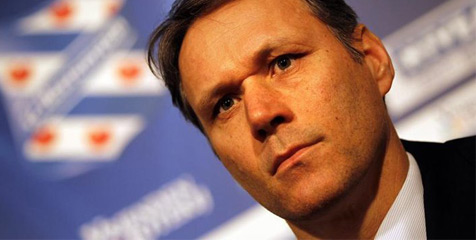 Van Basten Susul Seedorf ke Milan? Van Basten Susul Seedorf ke Milan?