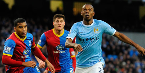 Cedera, Fernandinho Mungkin Absen Versus Barca