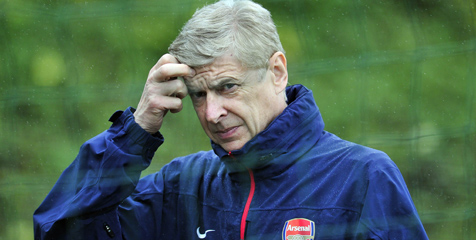 Wenger Juga Heran Melihat Keterpurukan MU Wenger Juga Heran Melihat Keterpurukan MU