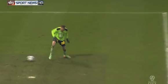 Video: Inikah gol Bunuh Diri 'Tercantik' Musim ini?