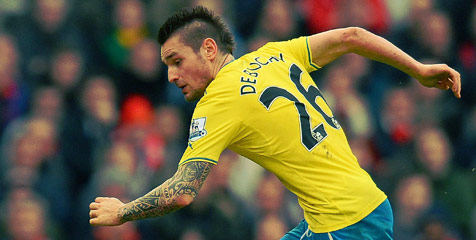 Lemah di Kanan, Bayern Bidik Debuchy Lemah di Kanan, Bayern Bidik Debuchy