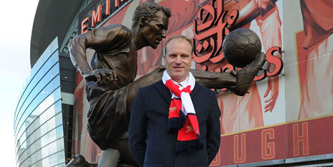 Wenger Buka Potensi Bergkamp Kembali