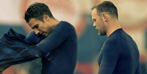 Diprediksi Ganas, RVP & Rooney Malah 'Tak Akur' Diprediksi Ganas, RVP & Rooney Malah 'Tak Akur'
