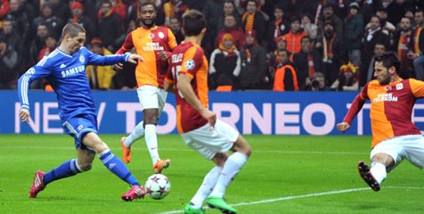 Review: Chelsea Hanya Imbang di Turki Review: Chelsea Hanya Imbang di Turki