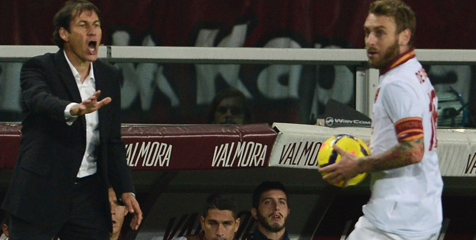 De Rossi Sempat Tertawakan Keputusan Roma Tunjuk Garcia De Rossi Sempat Tertawakan Keputusan Roma Tunjuk Garcia