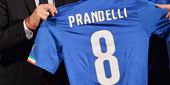 Launching Jersey Italia Piala Dunia 2014