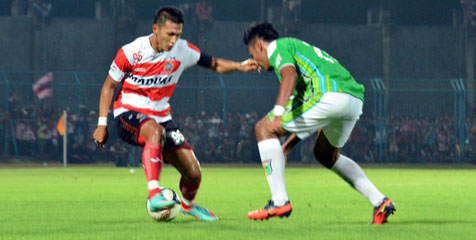 Persela Waspadai Zaenal Arif Persela Waspadai Zaenal Arif