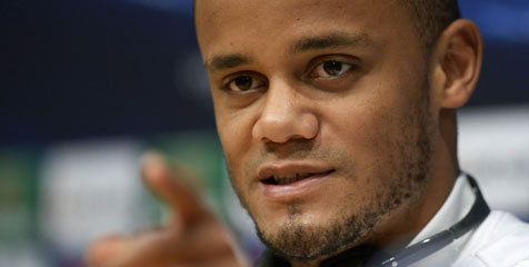 Tanpa Pellegrini, Kompany Santai Tanpa Pellegrini, Kompany Santai