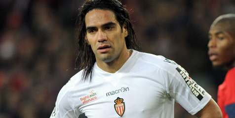 Naik Meja Operasi, Falcao Buka Peluang ke Brasil Naik Meja Operasi, Falcao Buka Peluang ke Brasil