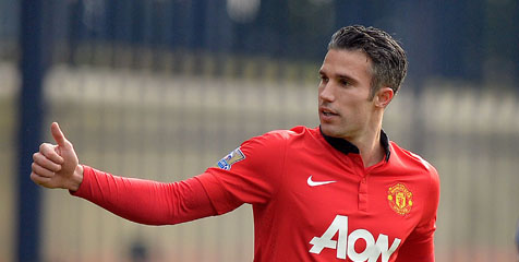 Tepis Isu Keretakan, Van Persie Puji Moyes Tepis Isu Keretakan, Van Persie Puji Moyes