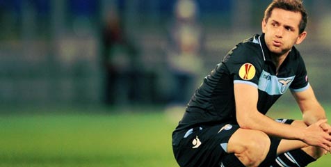 Radar Chelsea Menyorot Senad Lulic Radar Chelsea Menyorot Senad Lulic