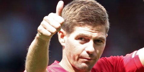 Rodgers: Gerrard Hidup Layaknya Sebuah Jam Mekanik Rodgers: Gerrard Hidup Layaknya Sebuah Jam Mekanik