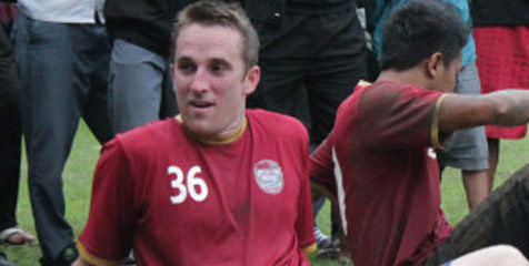 PSM: Cedera Michael Baird Tak Berbahaya PSM: Cedera Michael Baird Tak Berbahaya