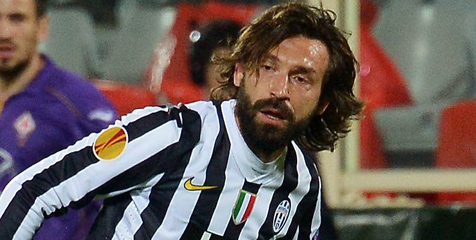 'Tendangan Bebas Pirlo Terbaik di Dunia' 'Tendangan Bebas Pirlo Terbaik di Dunia'