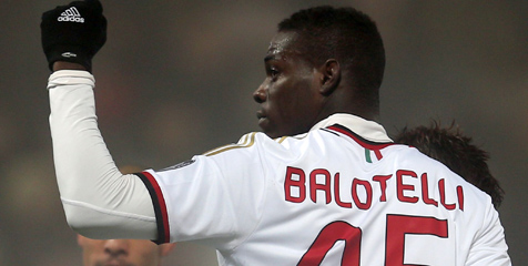Boateng Anggap Balotelli Sedang Tertekan Boateng Anggap Balotelli Sedang Tertekan