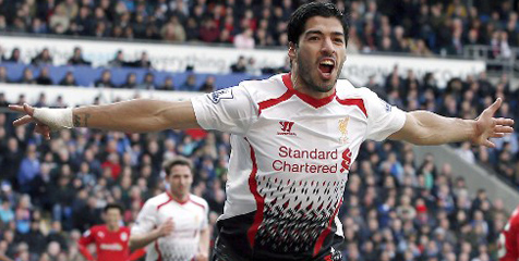 Review: Suarez Hattrick, Liverpool Melejit Review: Suarez Hattrick, Liverpool Melejit